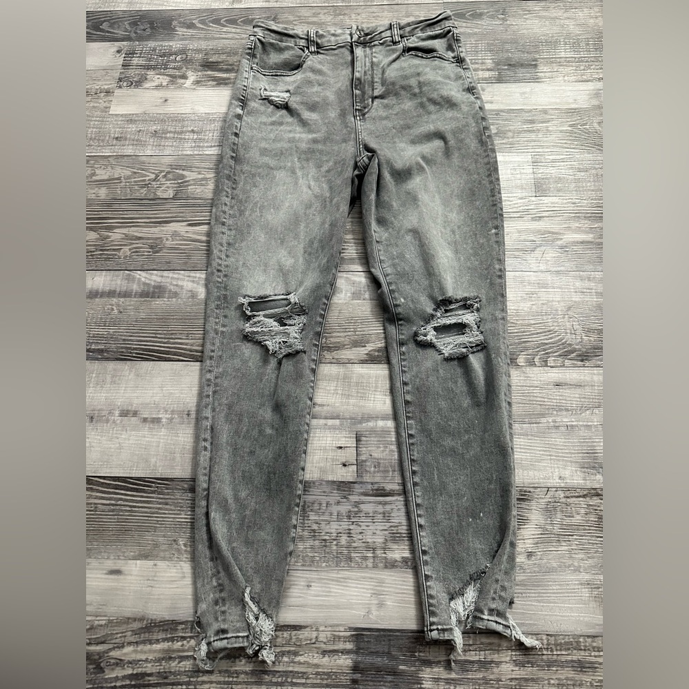 American Eagles Women Size 12 Regular Gray Curvy Highest Rise Jegging Distressed